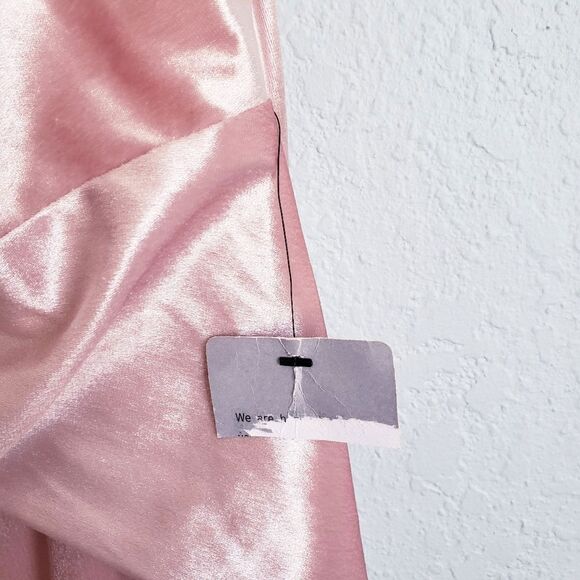 Adrianna Papell Pink Champagne Velvour Twisted Gown - Picture 8 of 11